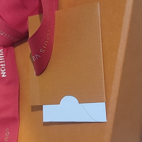 Louis Vuitton Orange Gift Box with Red Ribbon - Picture 3 of 6